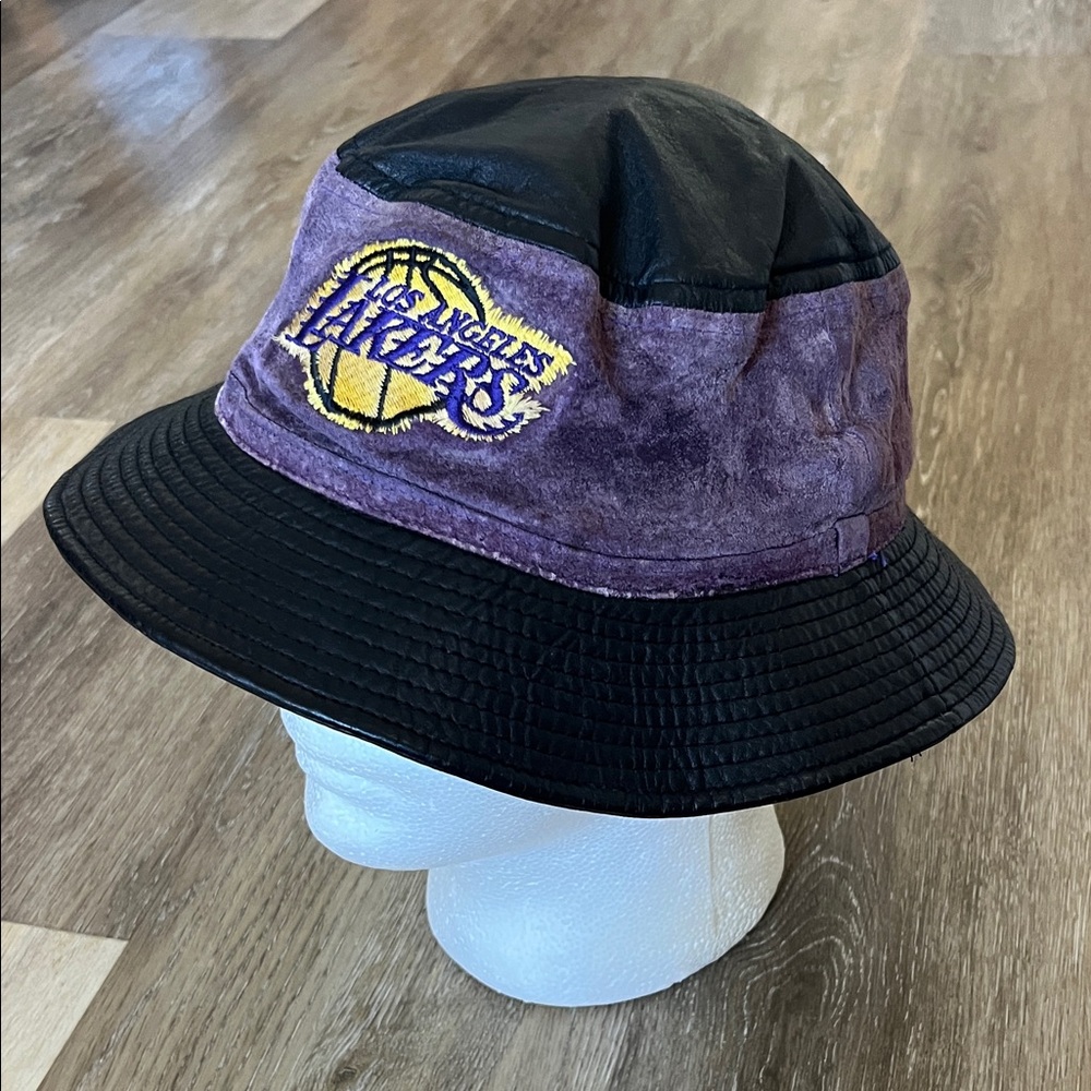 Rare Vintage AmaPro Los Angeles Lakers Genuine Leather Bucket Hat Size XL